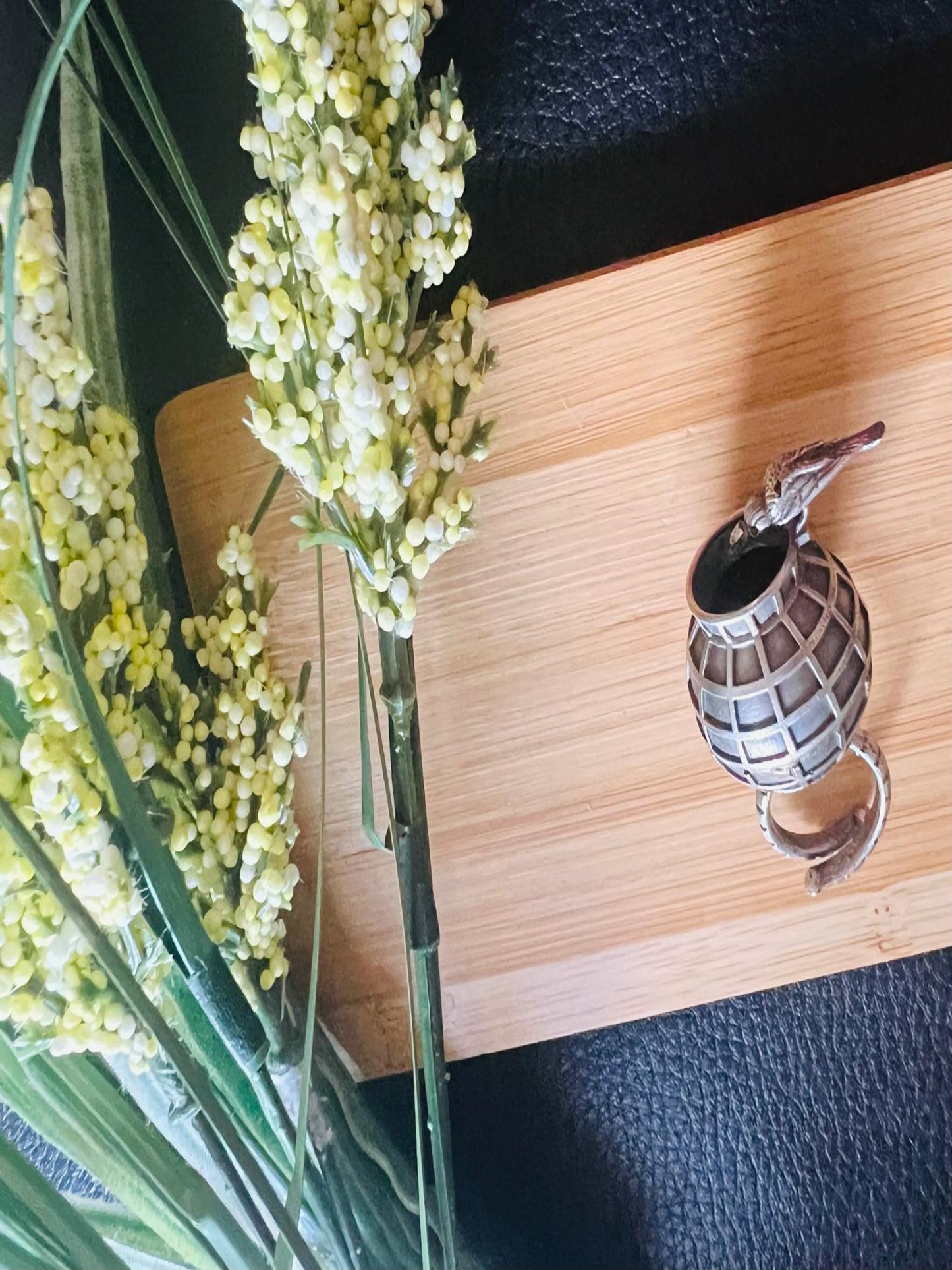 The Bird on the pot Ring