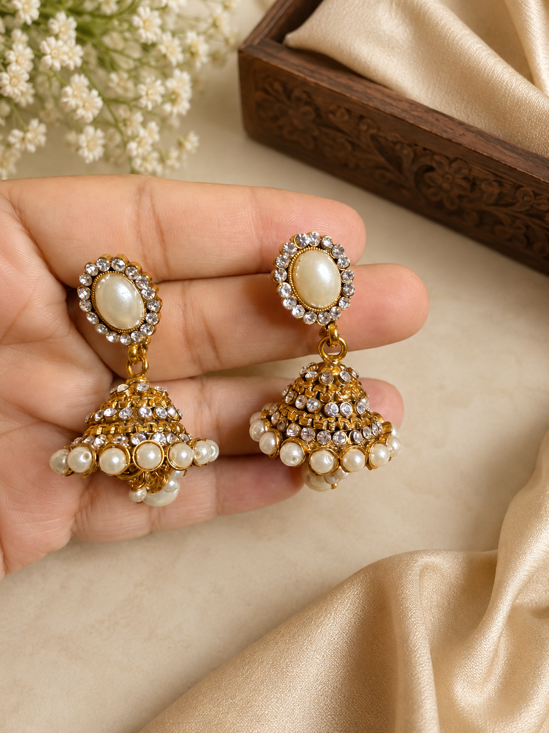 Gold plated and Pearl Necklace Set