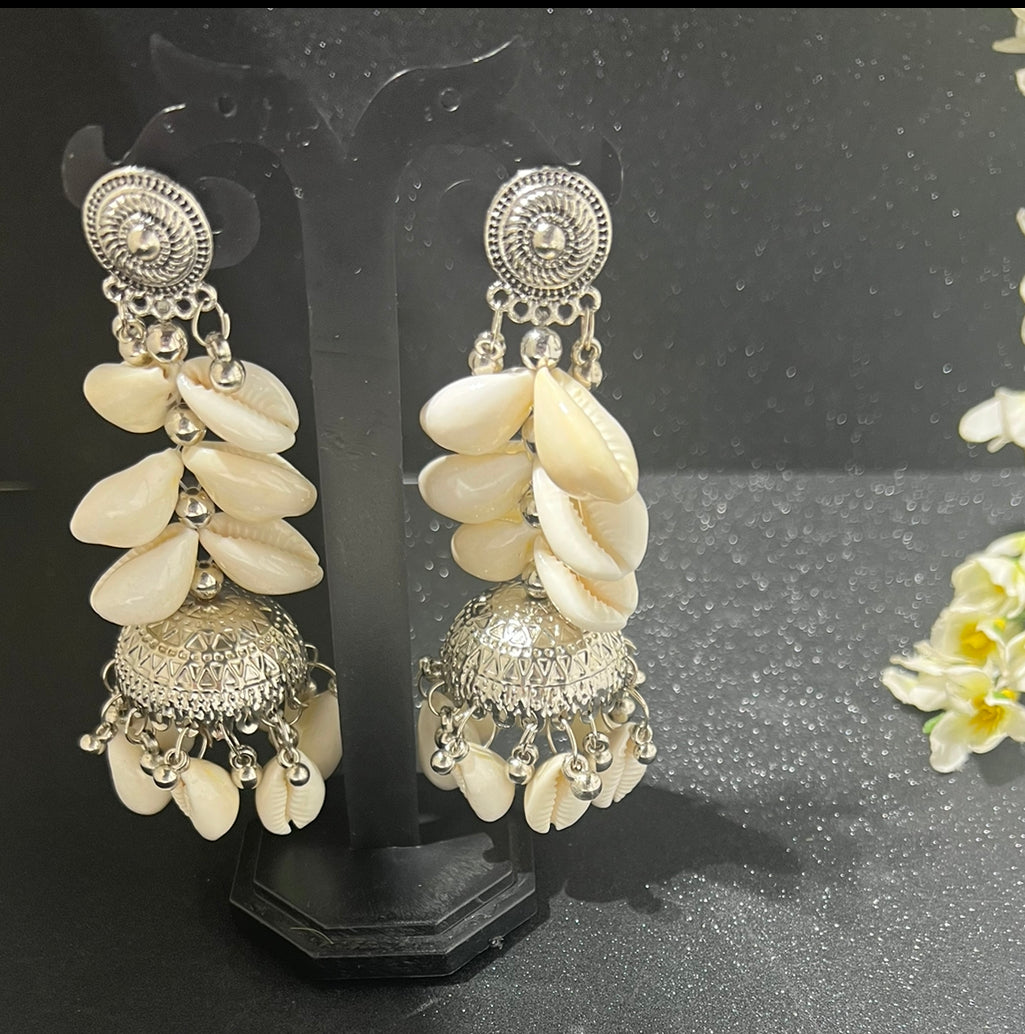 Cowrie/ Kodi Earrings