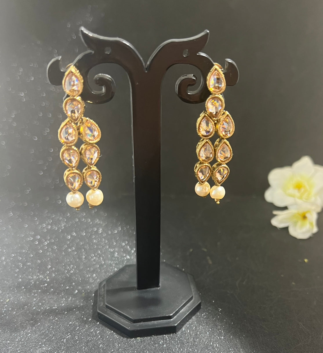 Antique Uncut Diamond Choker Necklace with Earrings.