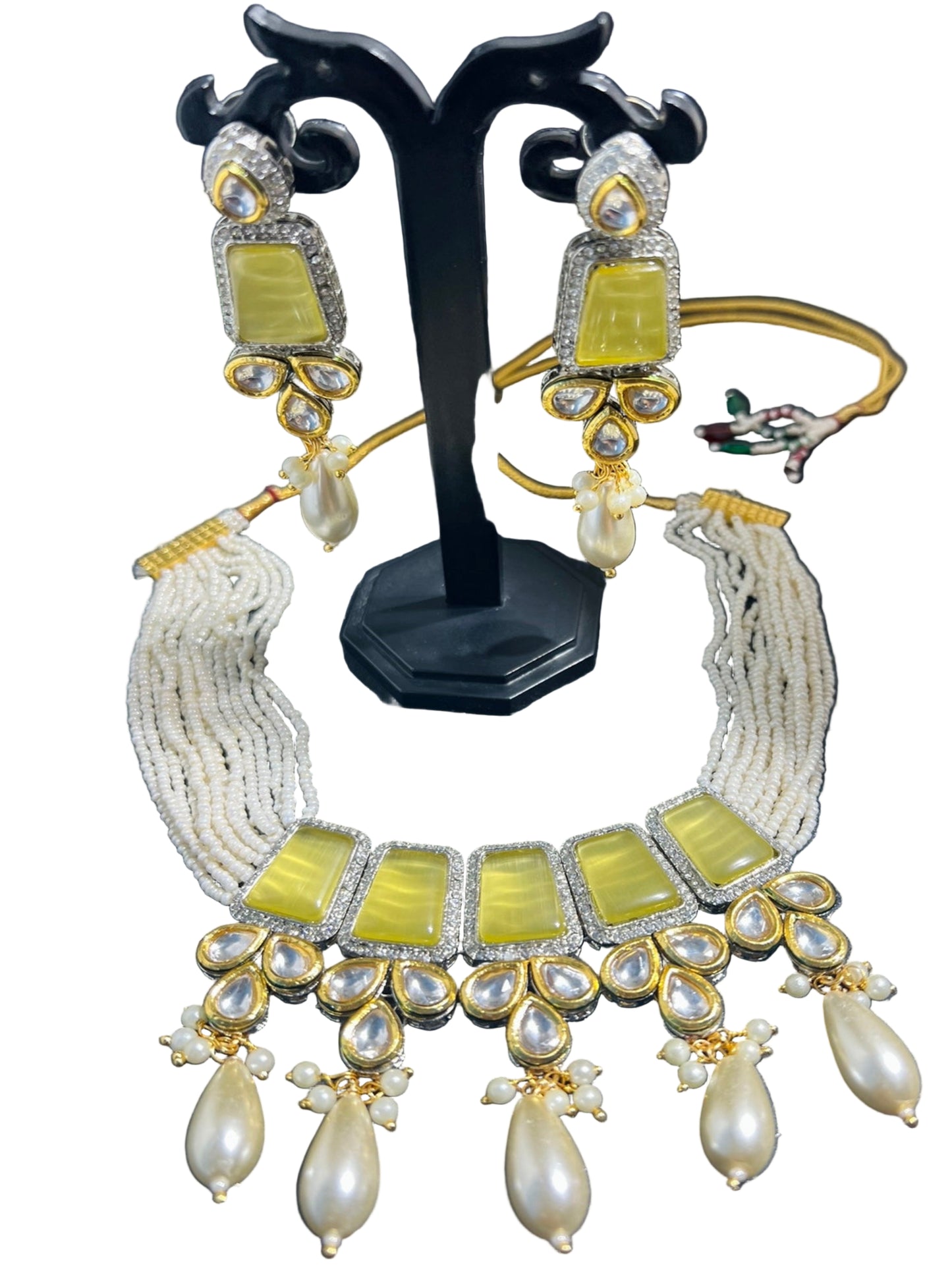 Pearl Choker Necklace with Earrings