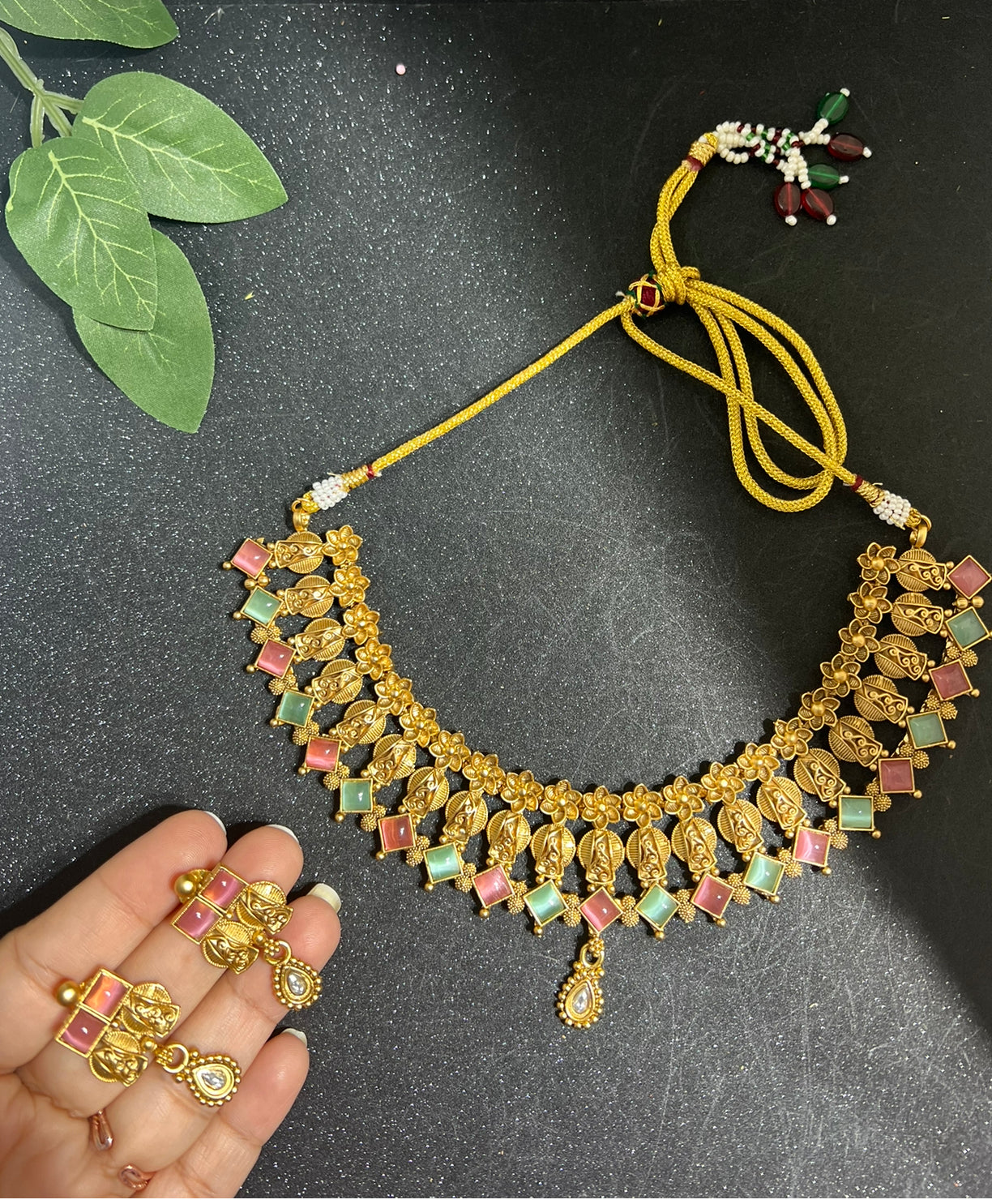 Rajwadi Hasdi Style Necklace with Earrings.