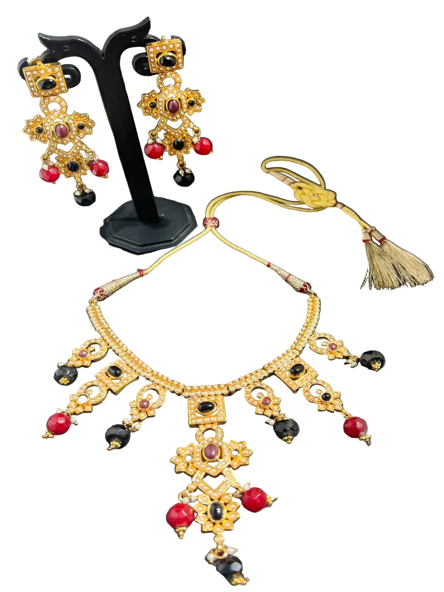 Gold Plated Choker with Long Earrings.