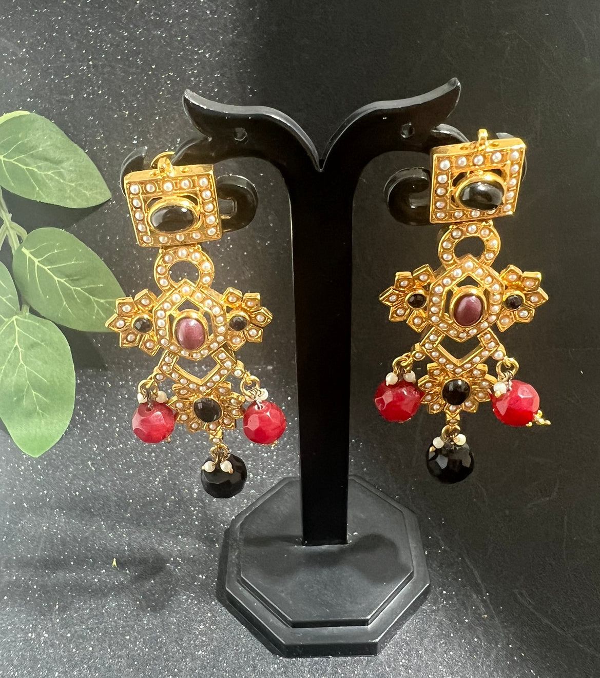 Gold Plated Choker with Long Earrings.