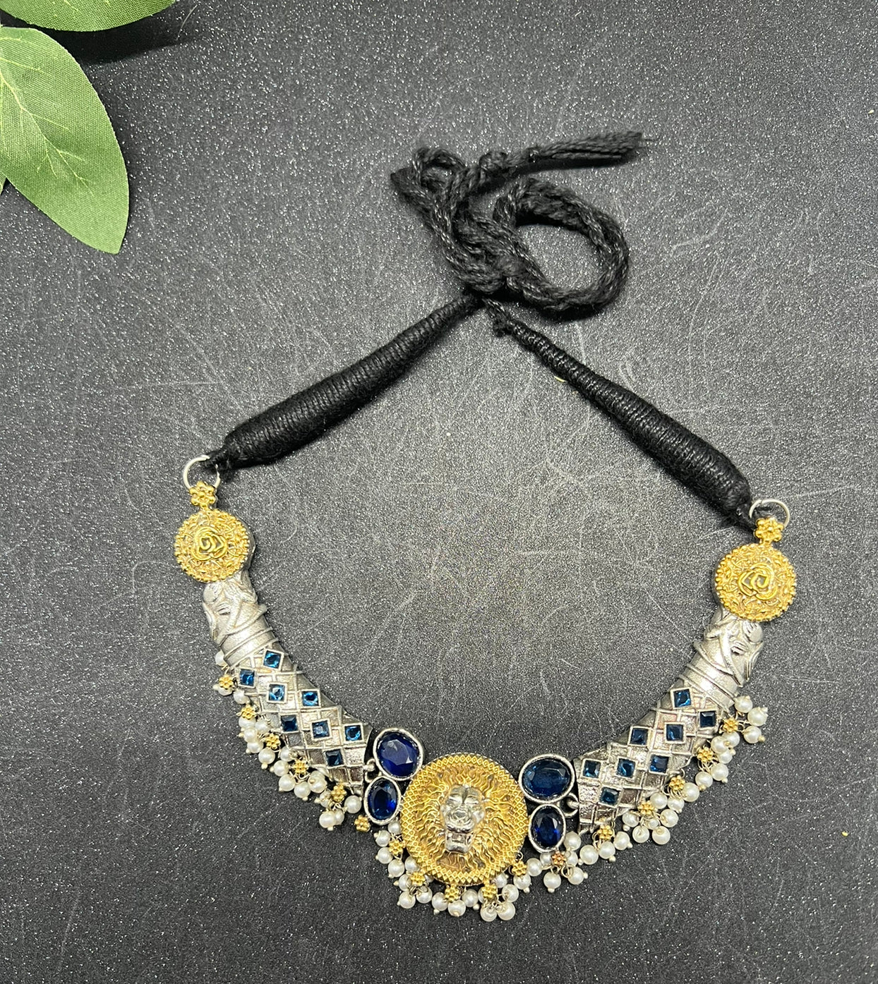 Dual-Tone necklace with earrings