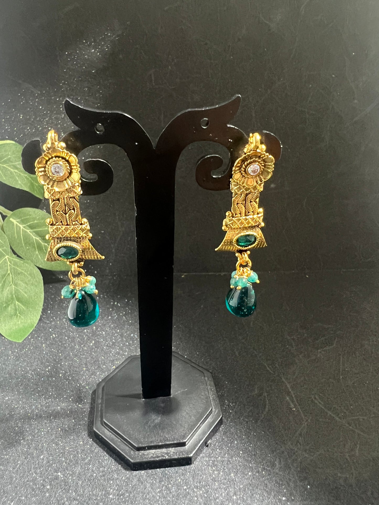 Antique Necklace Set
