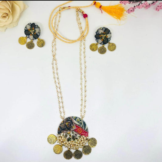Gold plated Fabric Necklace Set