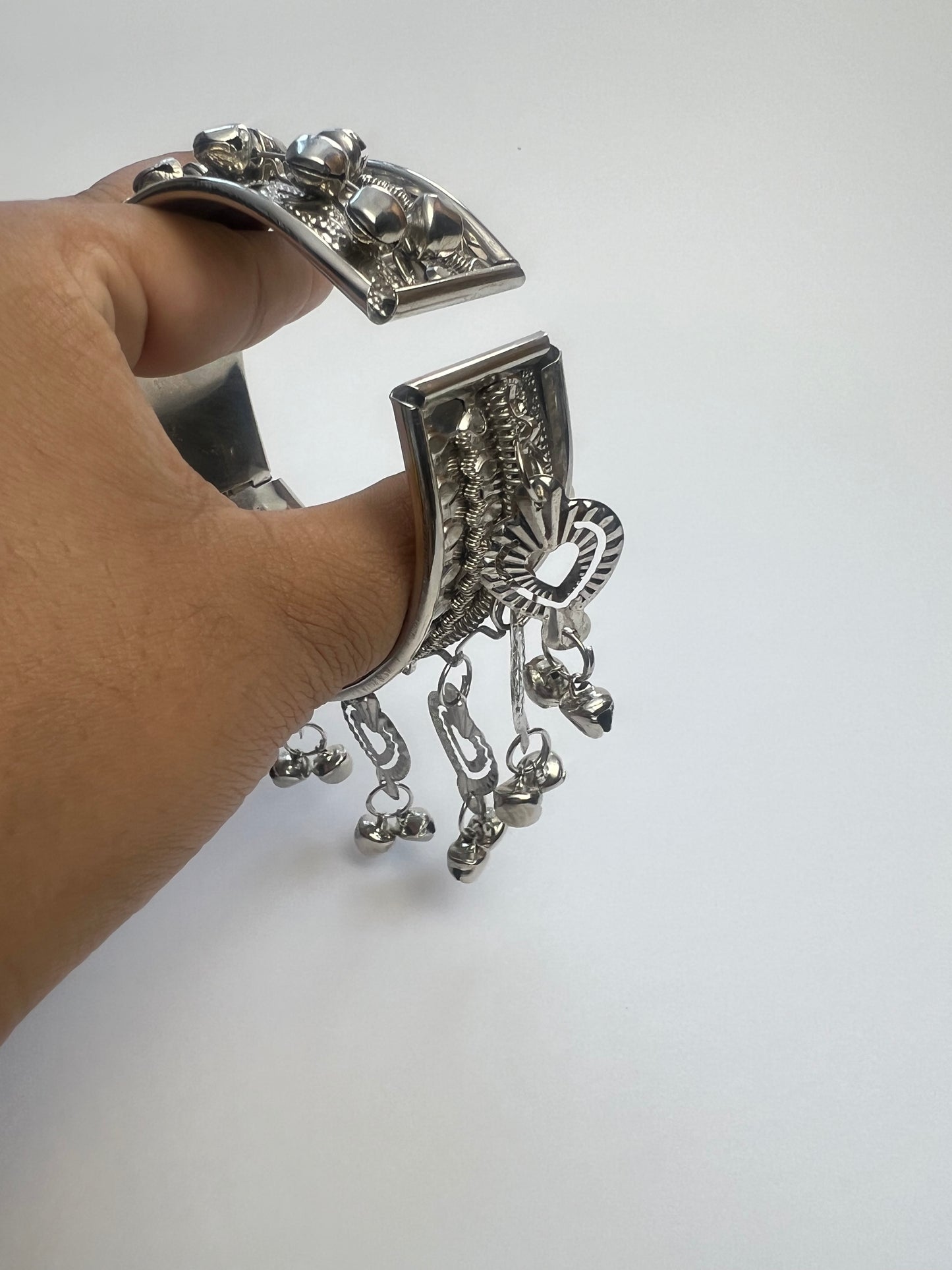 Openable Ghungroo bracelet