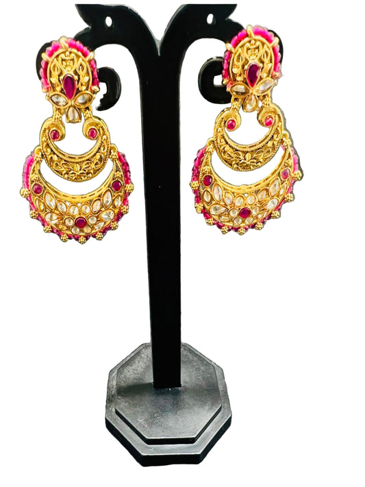 Uncut Diamond Earring with Garnet stone.