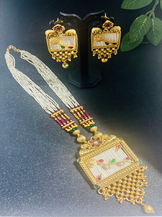 Long Pearl Necklace with earrings