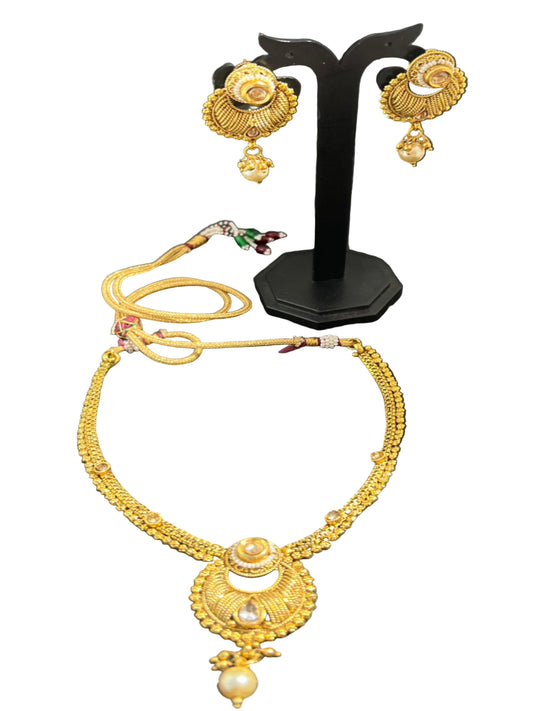 Gold plated hasdi style necklace with Earrings