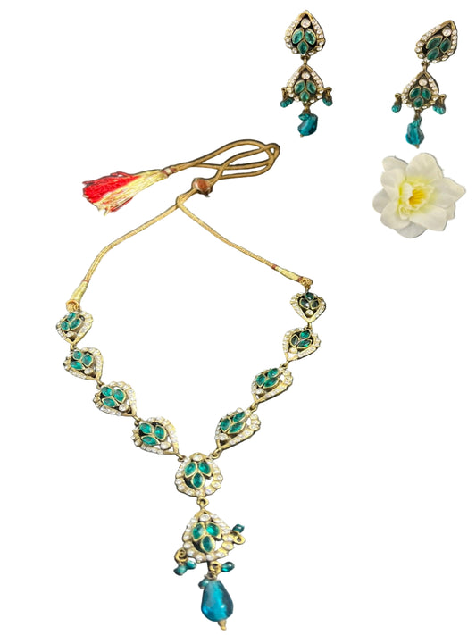 Antique Necklace Set