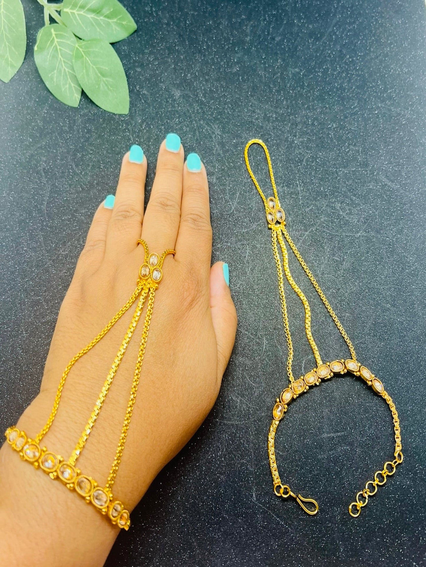 Haath phool/ Haath Panja