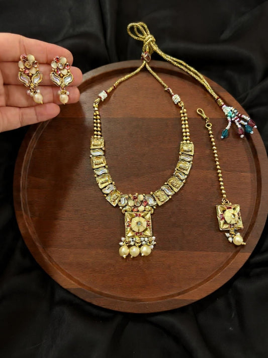 Rajwadi Flower Choker/Neckalce Set