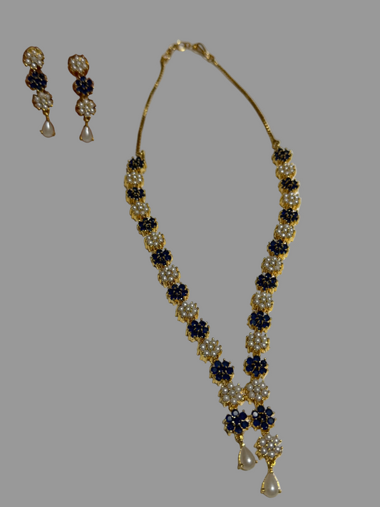 Pearl and Dark Blue Stones Necklace Set
