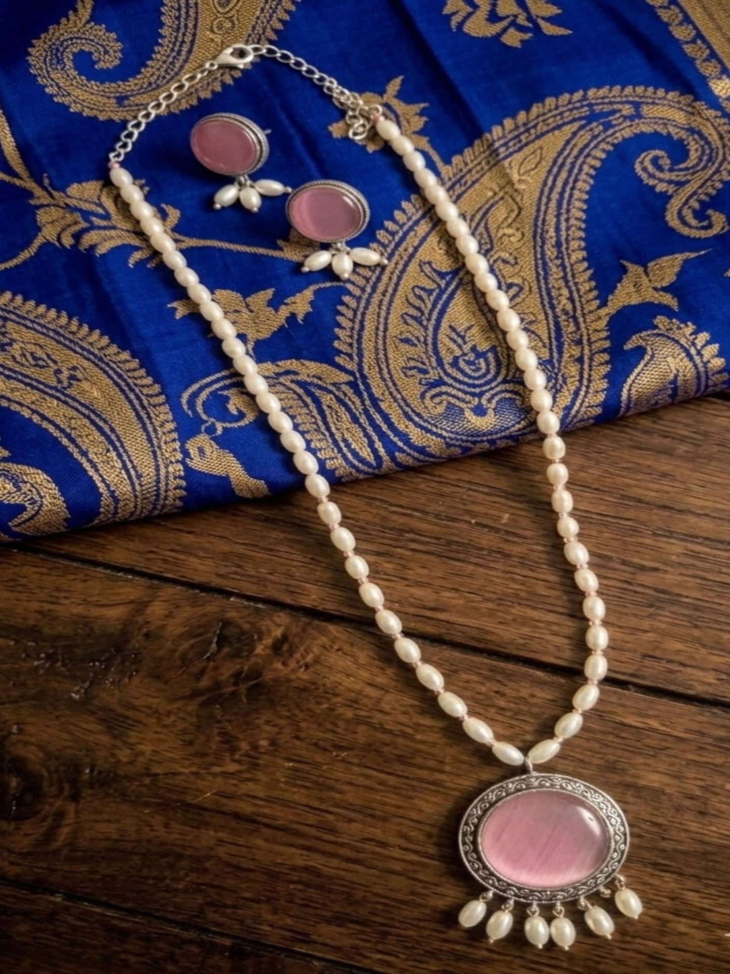 Pearl & Stone Pendant Set