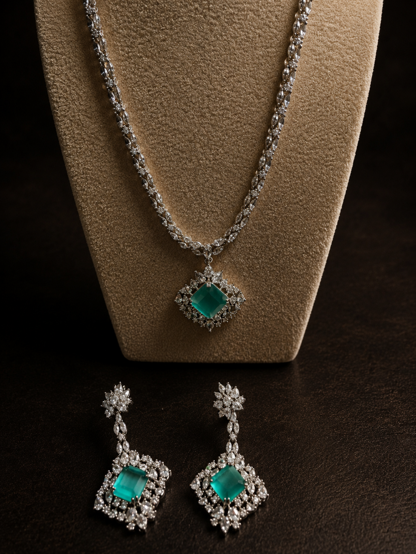 Light Green Rhodium Necklace Set