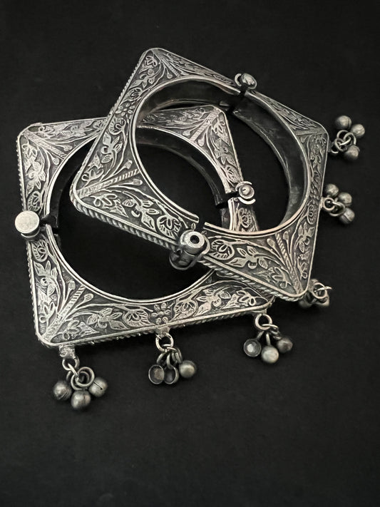 Square Oxidize Openable Kadas