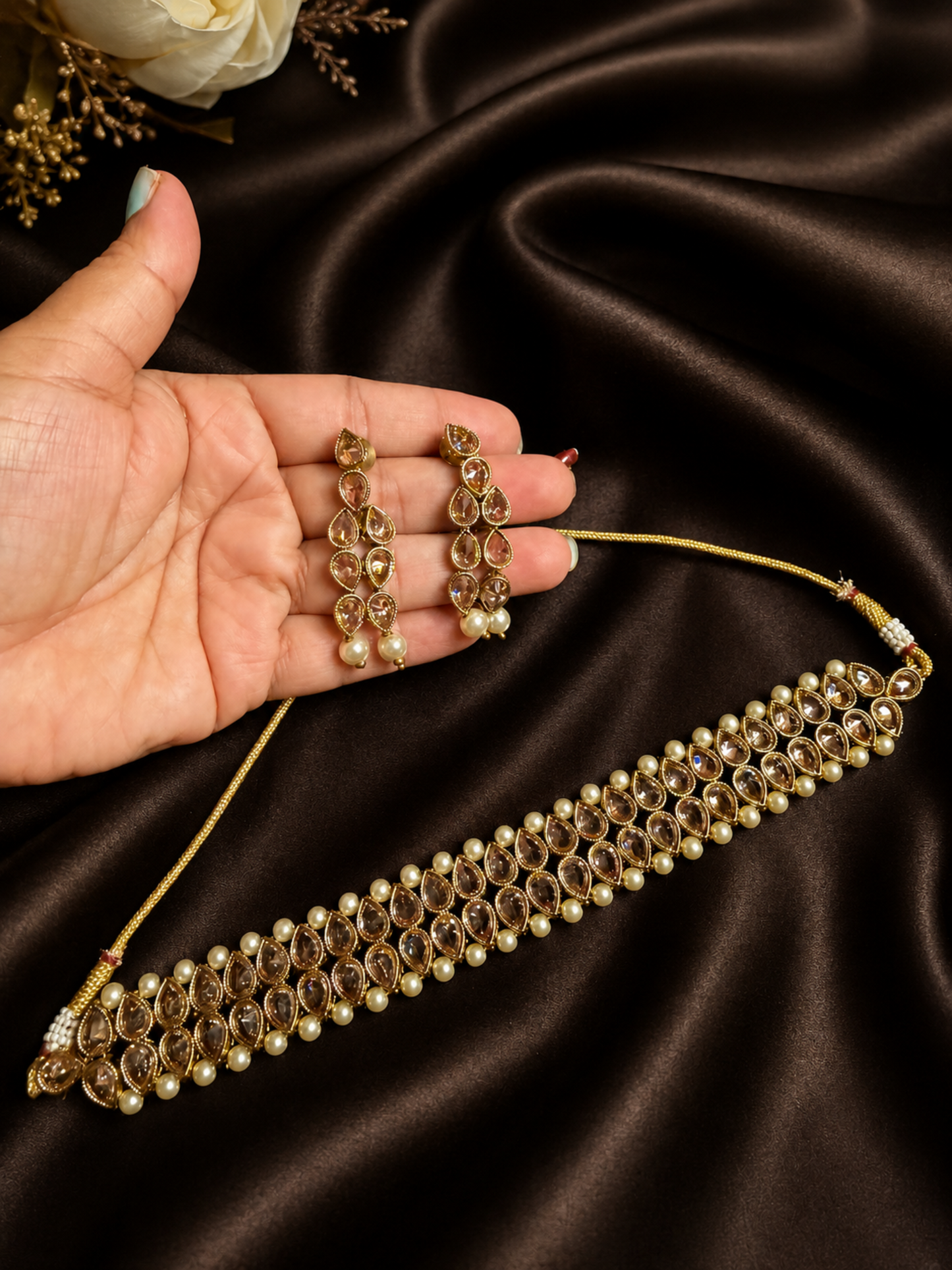 Antique Uncut Diamond Choker Necklace with Earrings.